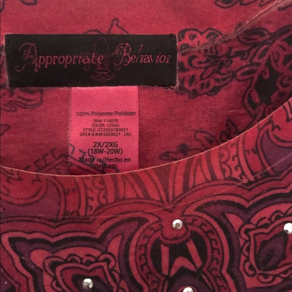 Red / peach design shirt - Picture 2 of 2